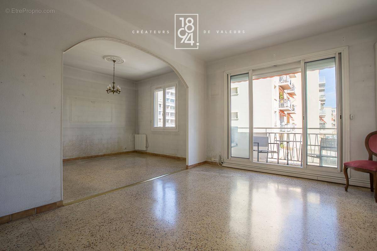 Appartement à MARSEILLE-8E