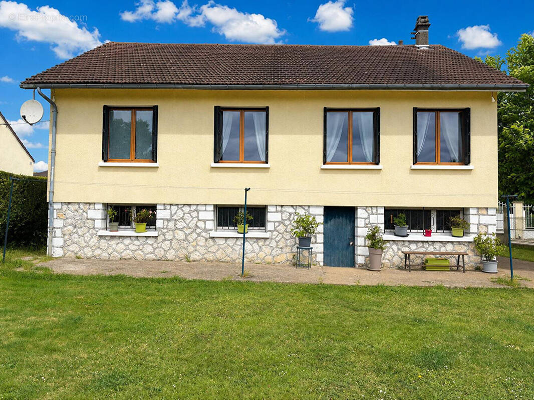 Maison à ANDEVILLE