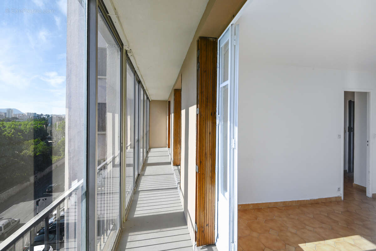 Appartement à MARSEILLE-14E