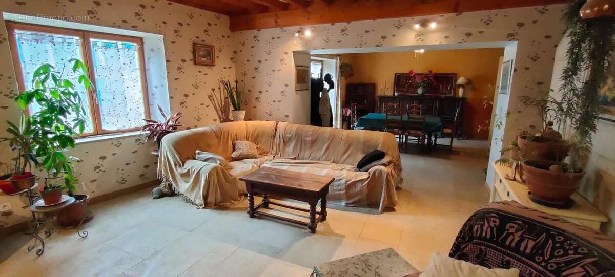 Photo 4 - Maison à VILLEBOIS