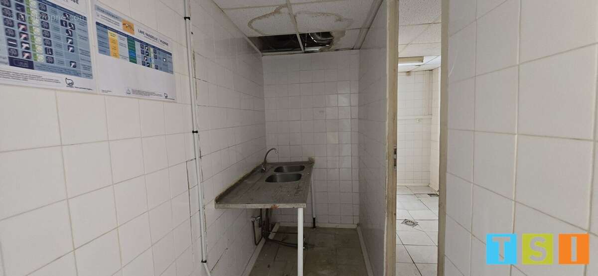 Commerce à GOUAUX-DE-LARBOUST