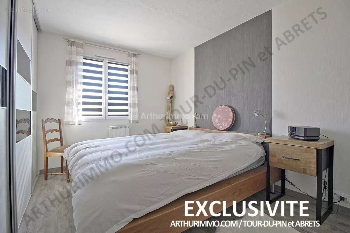 Maison à LA TOUR-DU-PIN