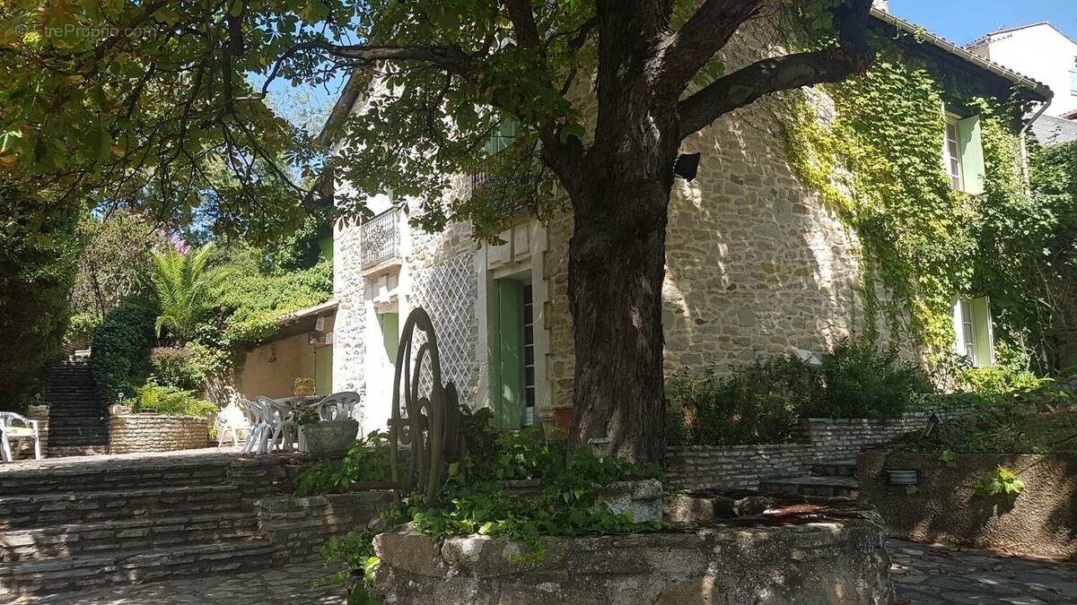 Maison 232 m²Lamalou-les-Bains Hérault France Piscine 232sqm 10x5pool 5 bedrooms 1870 m² terrain 1870 m² plot - Maison à LAMALOU-LES-BAINS