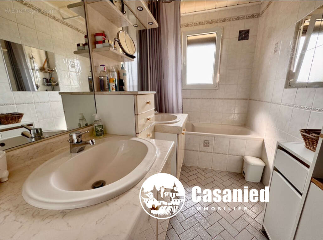 Maison à BOUZONVILLE