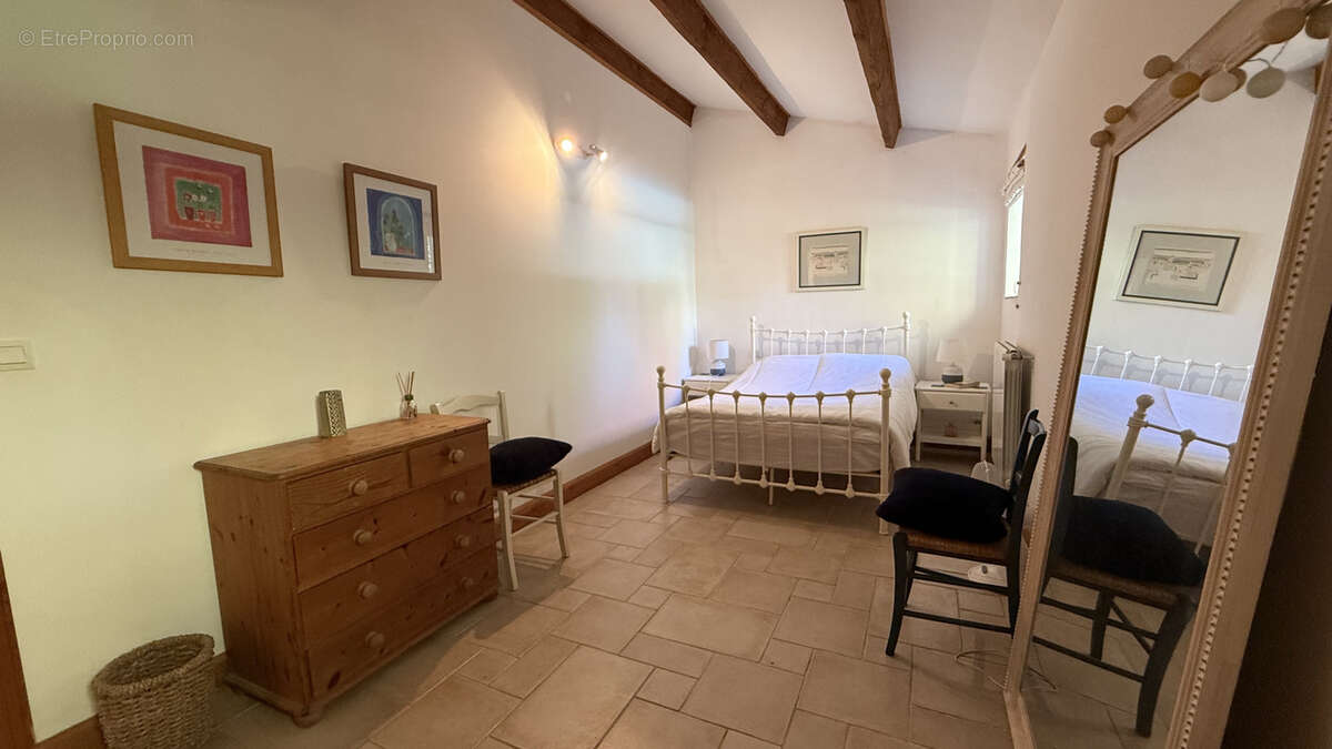 Maison à MORTAGNE-SUR-GIRONDE