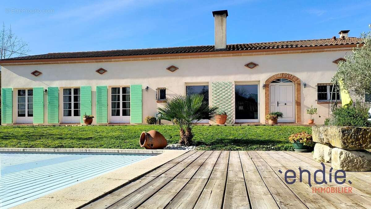 Maison à CORNEBARRIEU