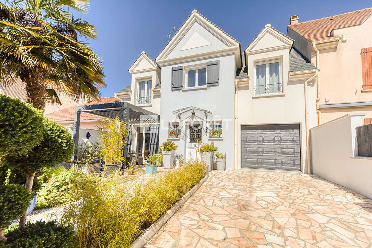 Maison à PONTAULT-COMBAULT