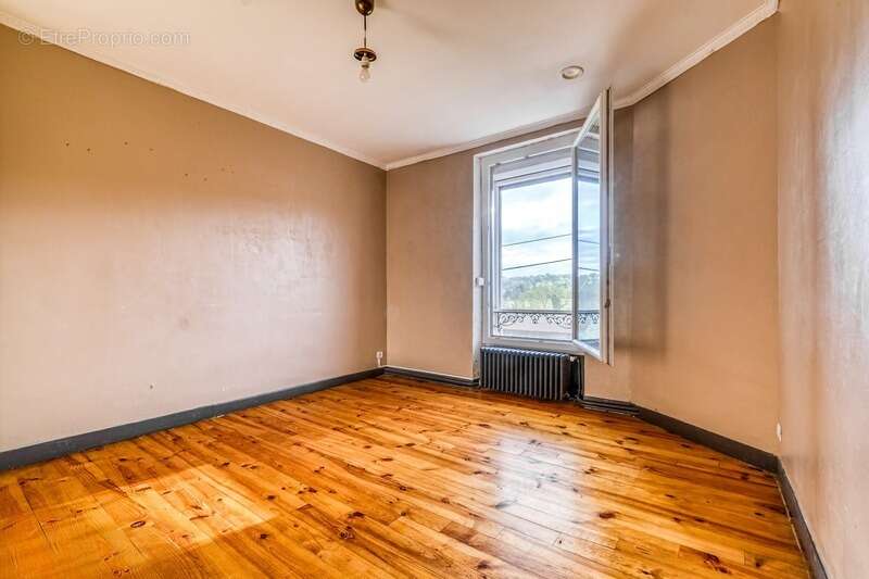 Maison à LIZY-SUR-OURCQ