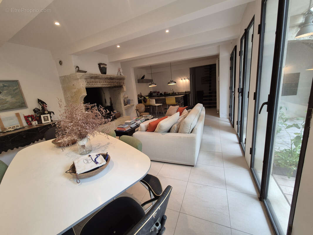 Maison à AIGUES-VIVES