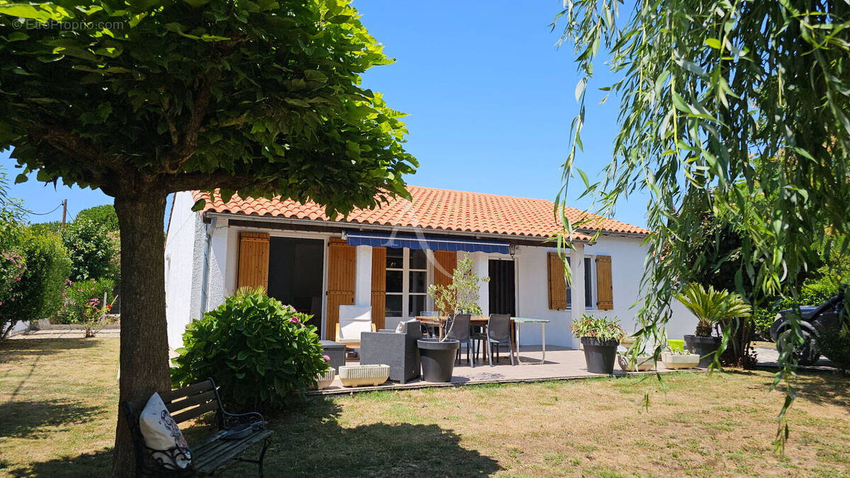 Maison à PORT-DES-BARQUES