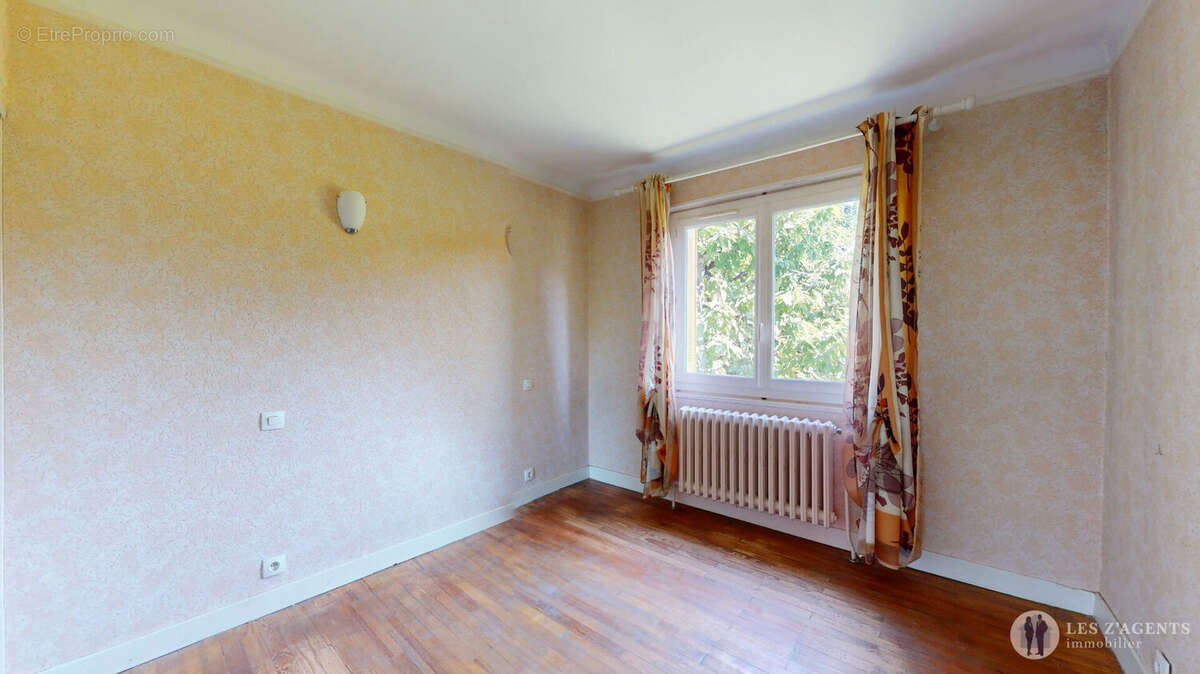 Maison à SAINT-MARTIN-D&#039;HERES