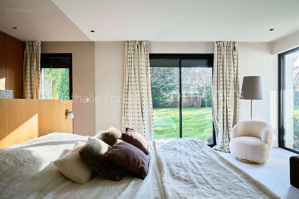Rare villa d’exception à Croix, en fond d’allée privée avec piscine - photo 15