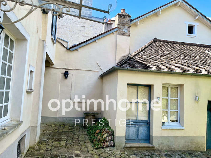 Maison à MORET-SUR-LOING