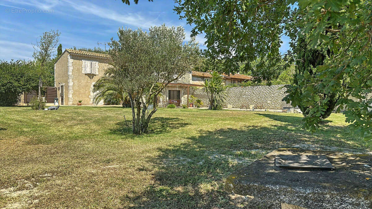 Maison de caractère avec gîte indépendant, piscine, garage et 5 000 m² à vendre à Moulès - photo 6