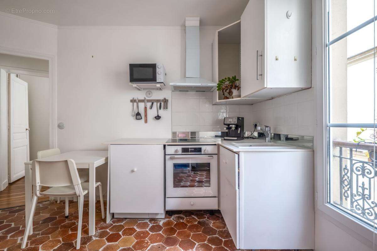 Appartement à PARIS-11E