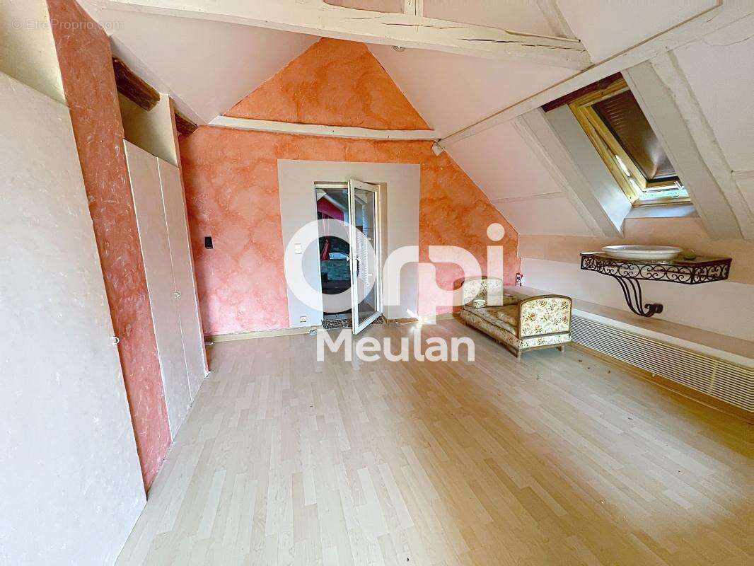 Appartement à SERAINCOURT