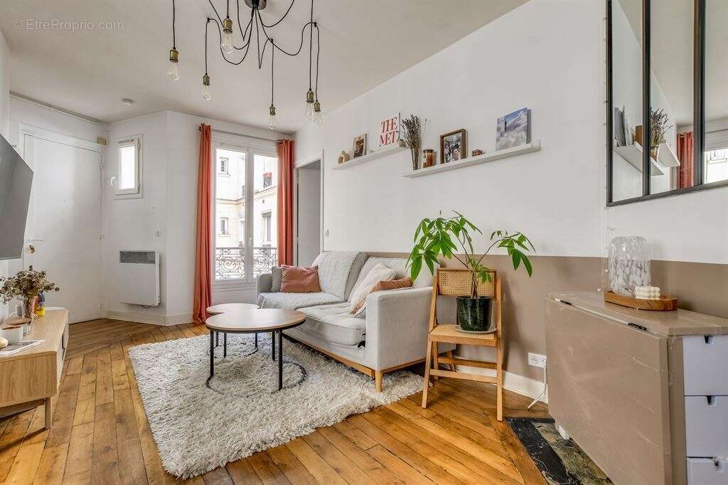 Appartement à PARIS-20E