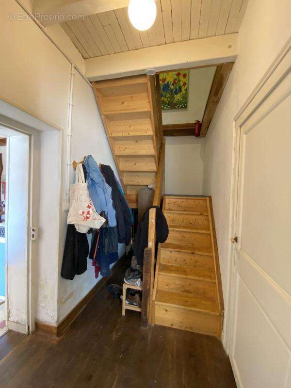 Maison à COMBIERS