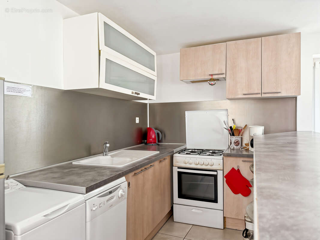 Maison à VILLENEUVE-DE-BERG