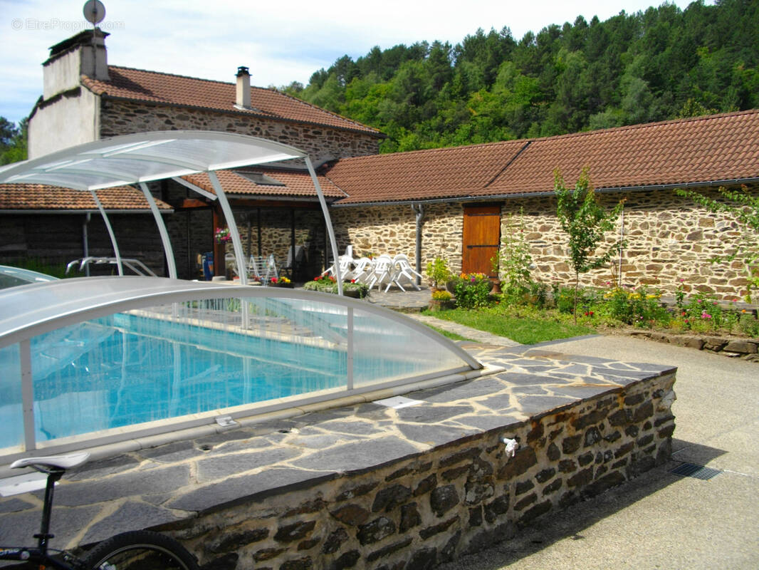 Secteur Chamborigaud, Mas en pierre avec piscine couverte - photo 1