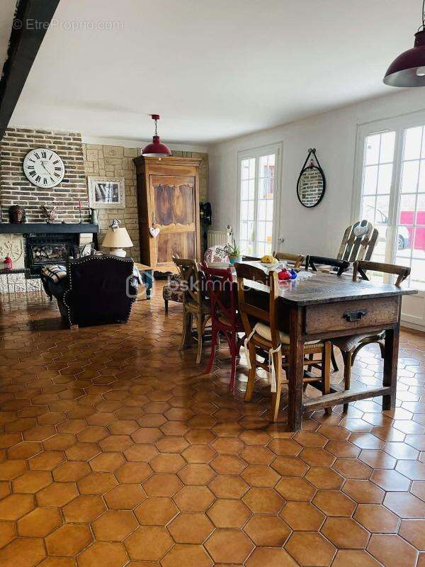 Maison non mitoyenne de 135 m2 à Saint-André-Farivillers (60480) - photo 2