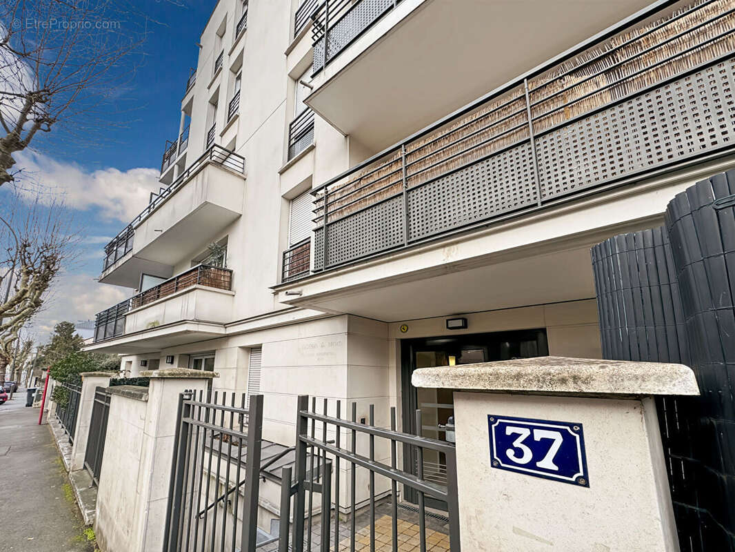 Appartement à ROSNY-SOUS-BOIS