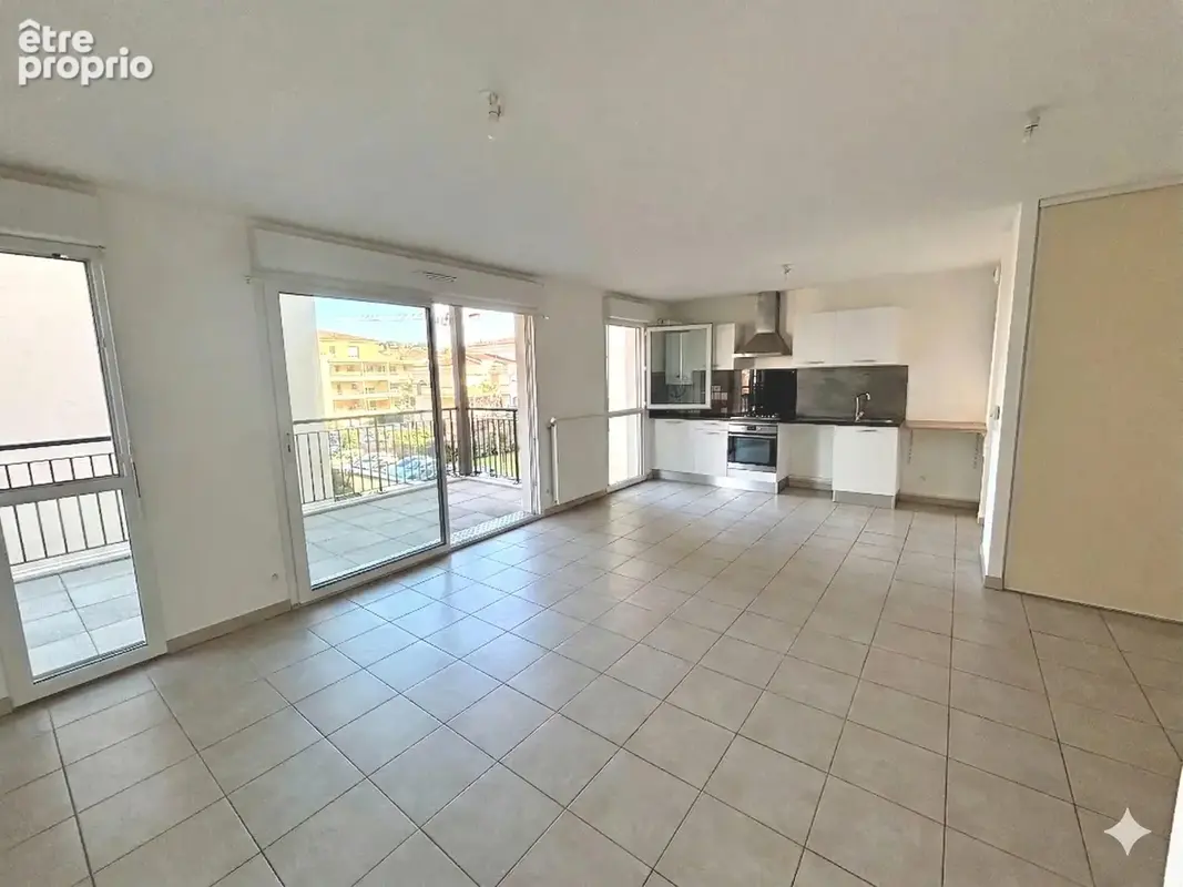 Appartement 3 pièces 69 m² à vendre à Valence (26000) - photo 1