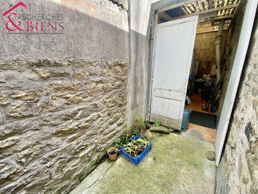 Maison à SAINT-VAAST-LA-HOUGUE