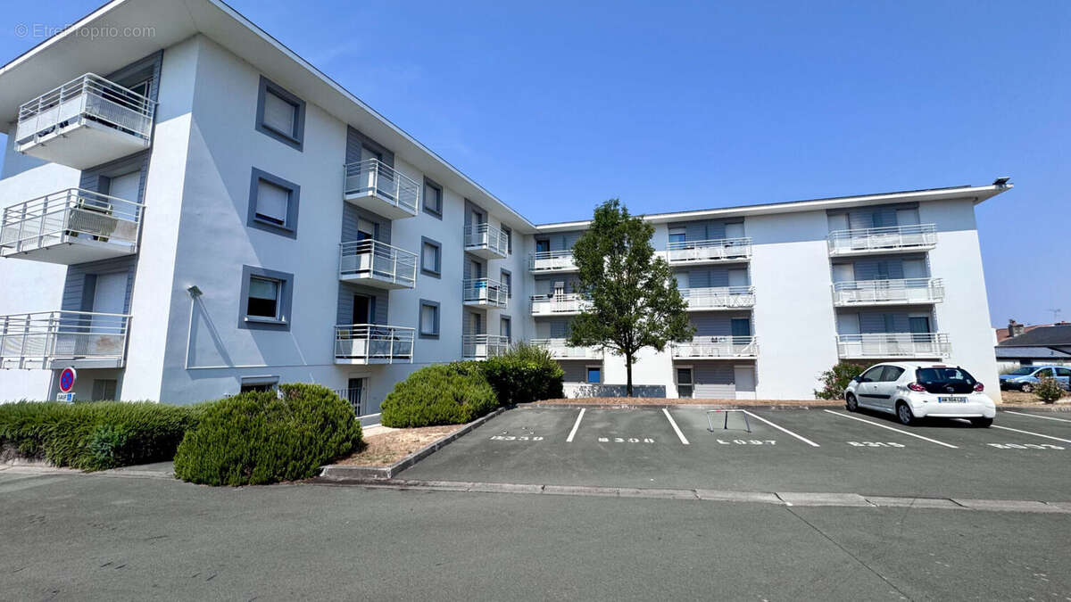 Appartement La Rochelle 2 pièce(s) 42.08 m2 - photo 2