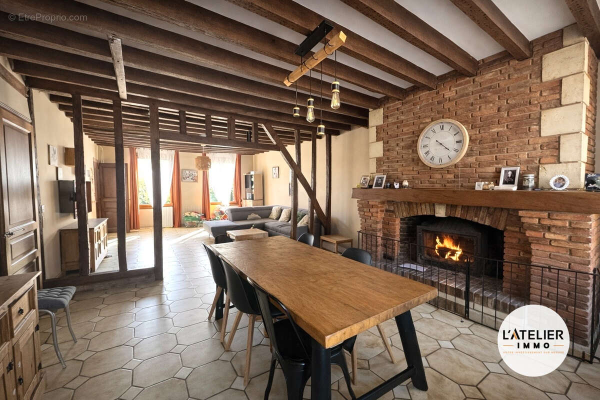 Maison à BRUNEHAMEL