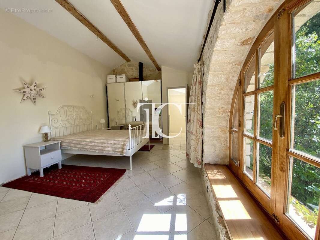Barjac, 2 mas en pierre renoves sur 204m2, cour interieure, garage, sur 4700m2 + verger 2000m2 - photo 39