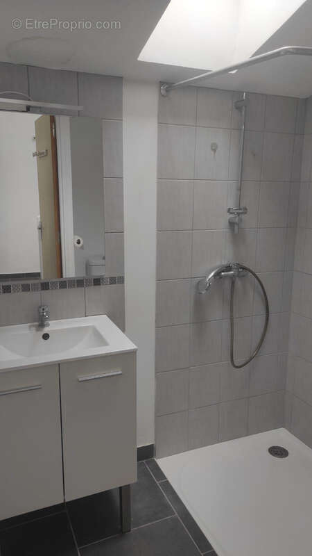 Pour investisseur, maison de village comprenant deux chambres - photo 6