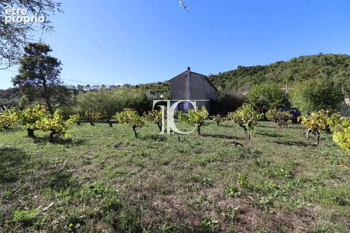 Maison ancienne sur 1490 m² de terrain clos avec 2 accès - photo 10