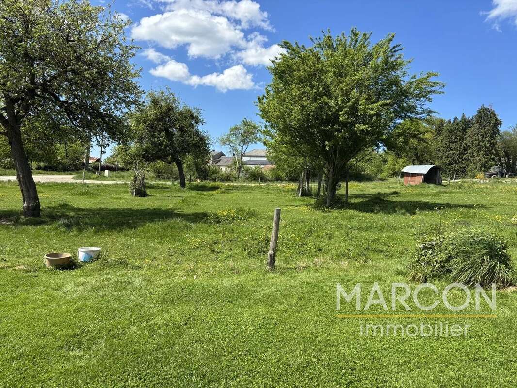 Maison à LE GRAND-BOURG