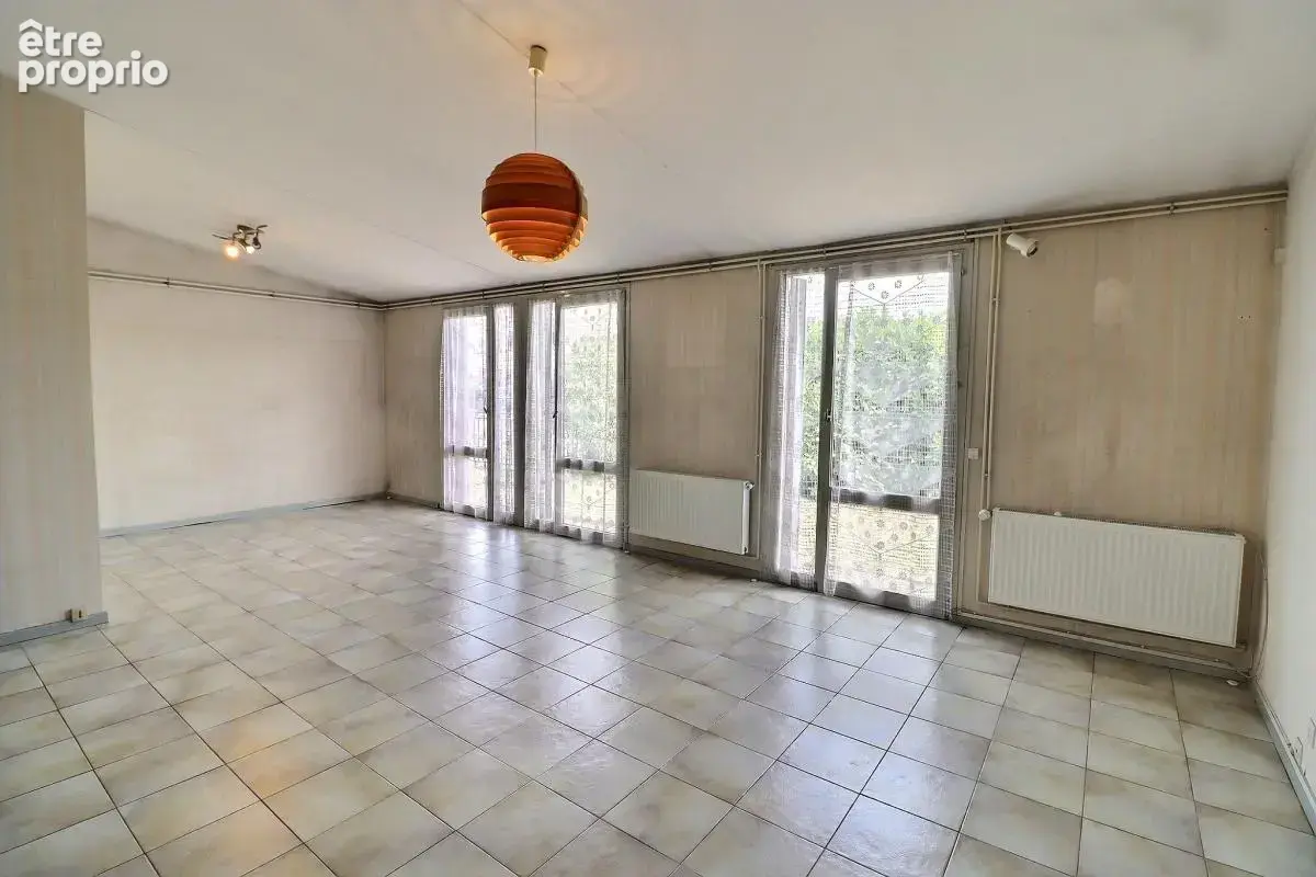 Maison familiale 4 chambres à CHARVIEU-CHAVAGNEUX (38230) - photo 4