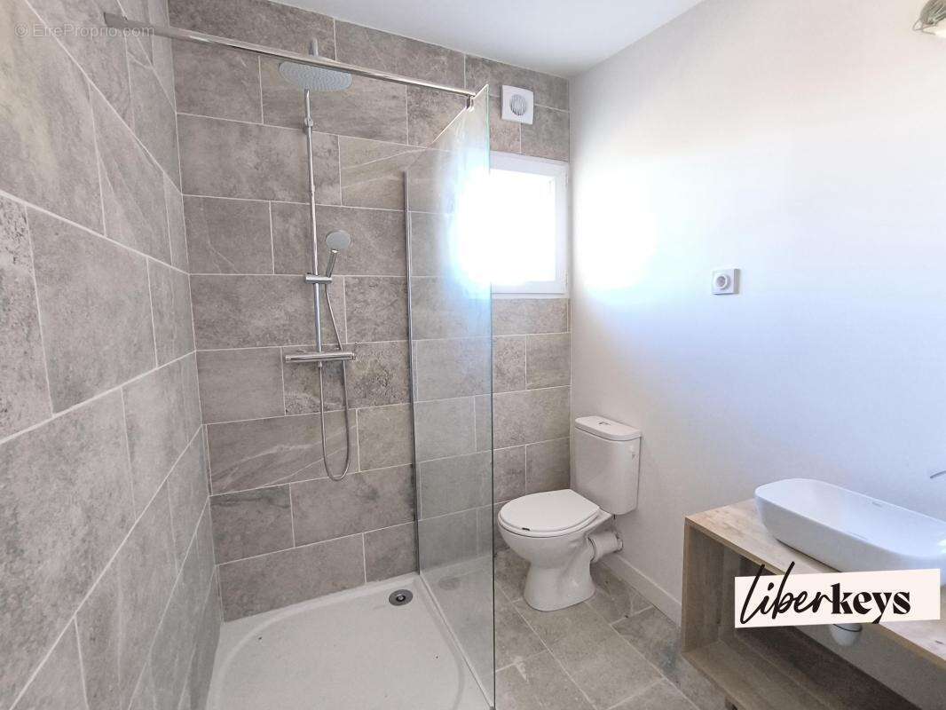 Appartement à L'ISLE-SUR-LA-SORGUE