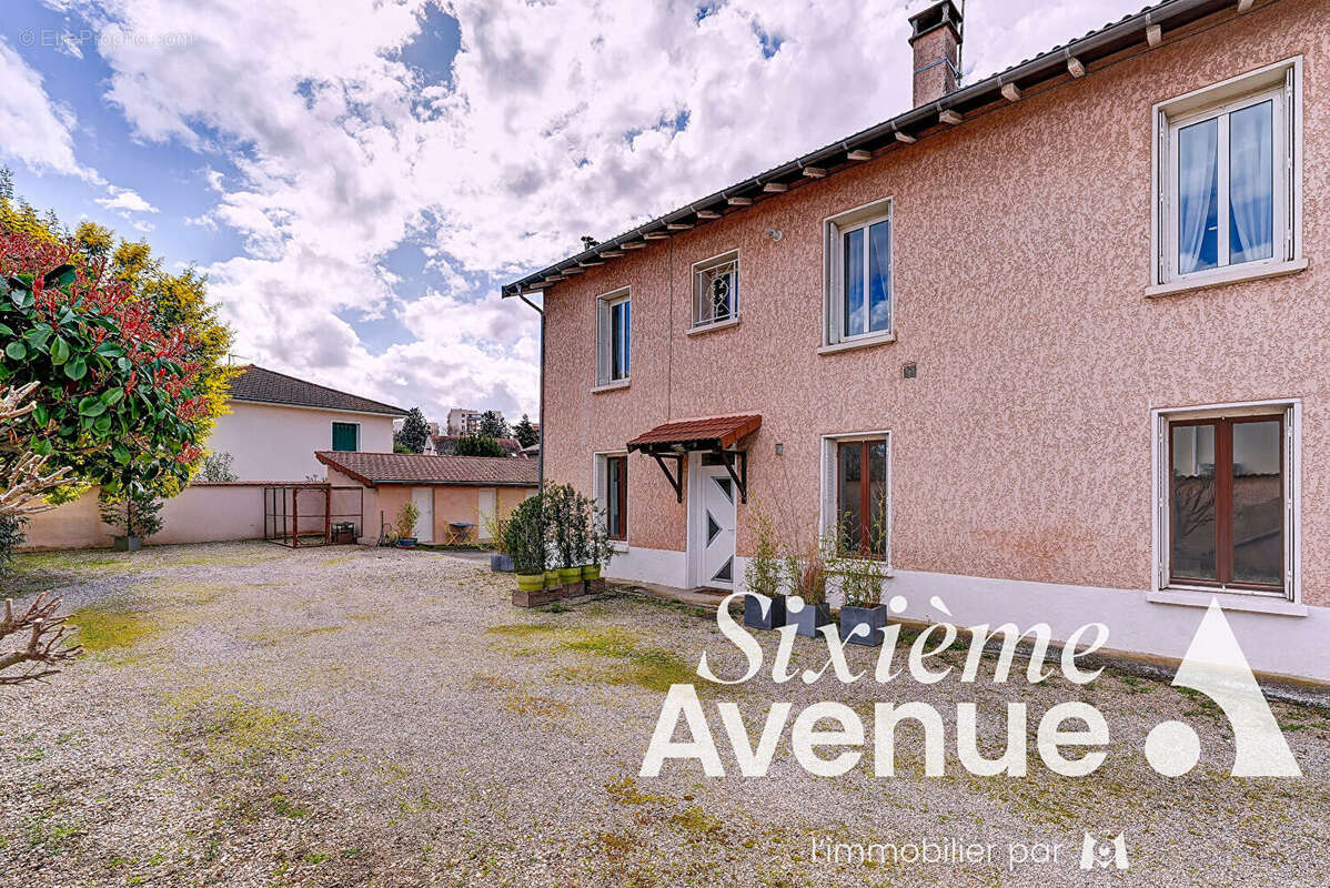 Maison à SAINT-PRIEST