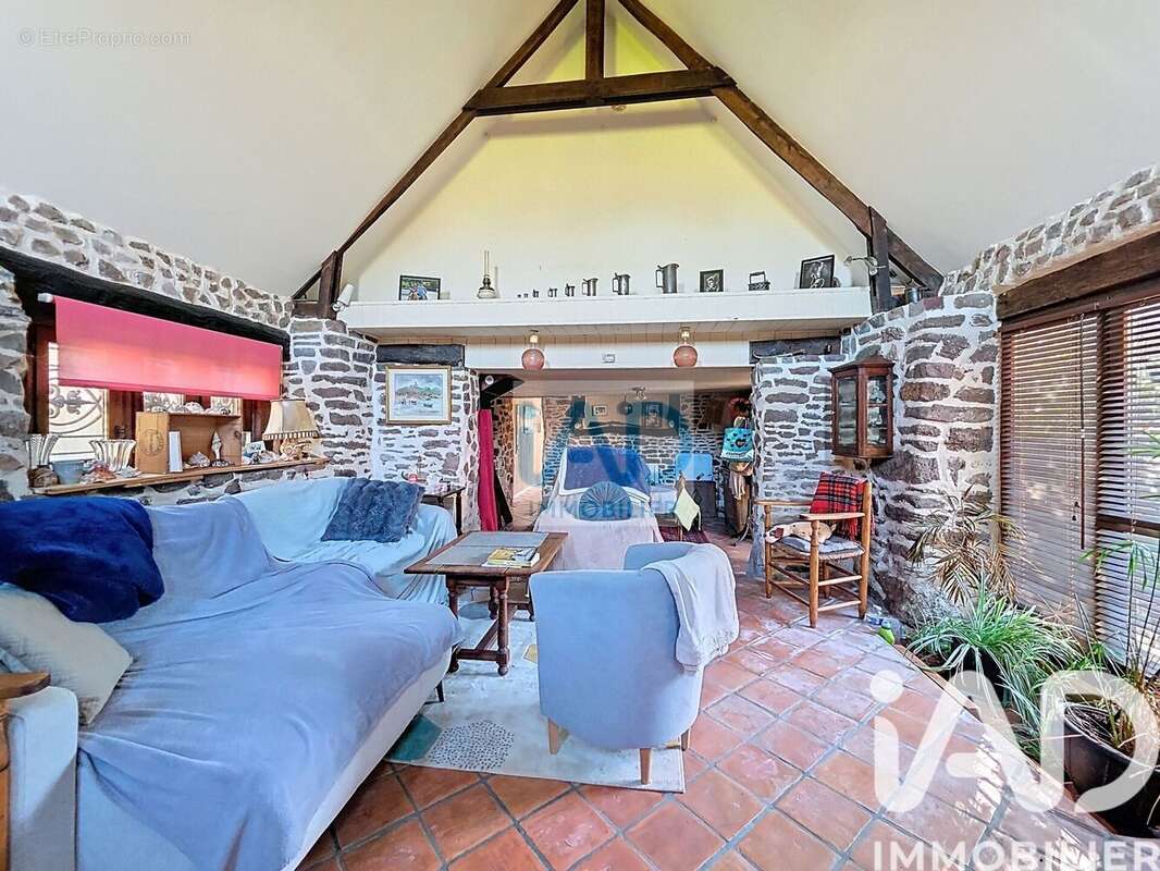 Photo 2 - Maison à SAINT-JEAN-DES-CHAMPS