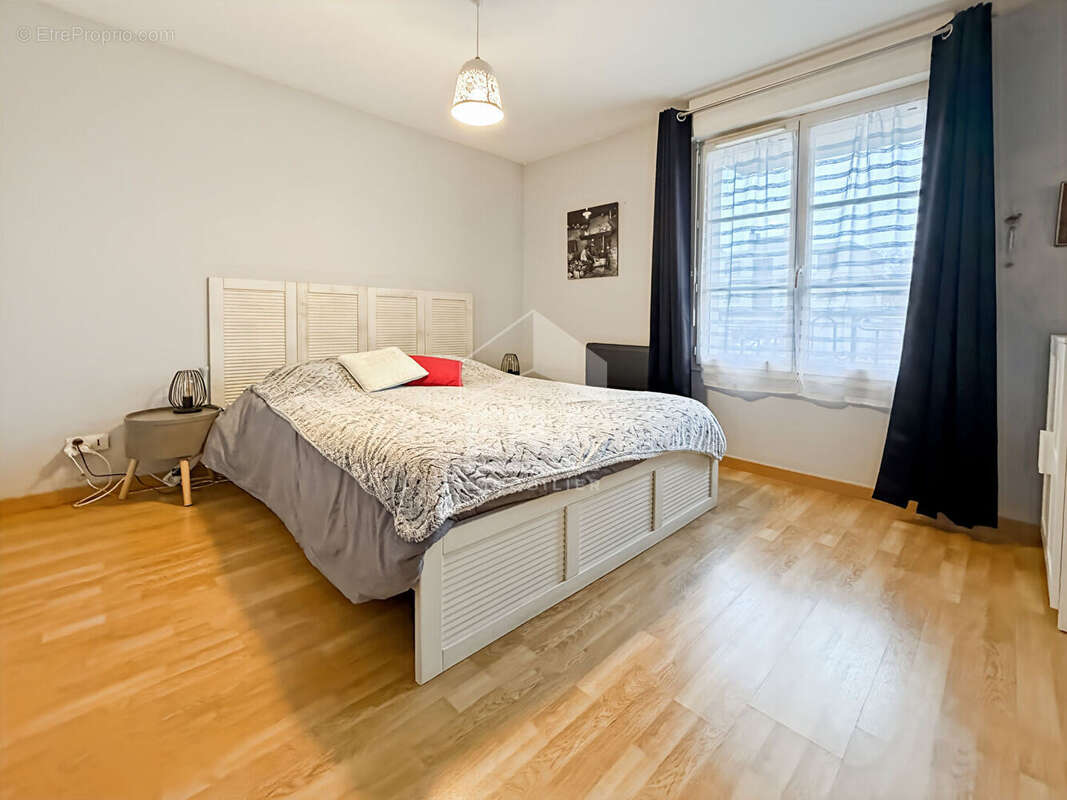 Appartement à SAINT-FARGEAU-PONTHIERRY