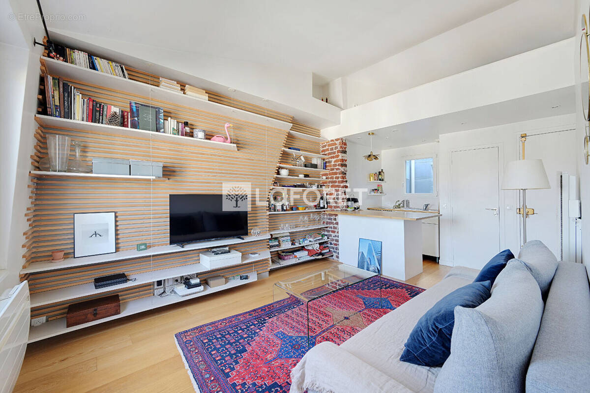 Appartement à PARIS-18E