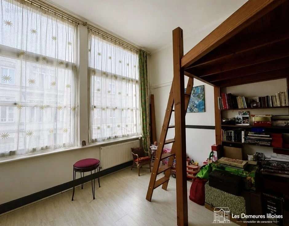 Bel immeuble de 384 m2 secteur recherché, jardin, parkings - photo 23