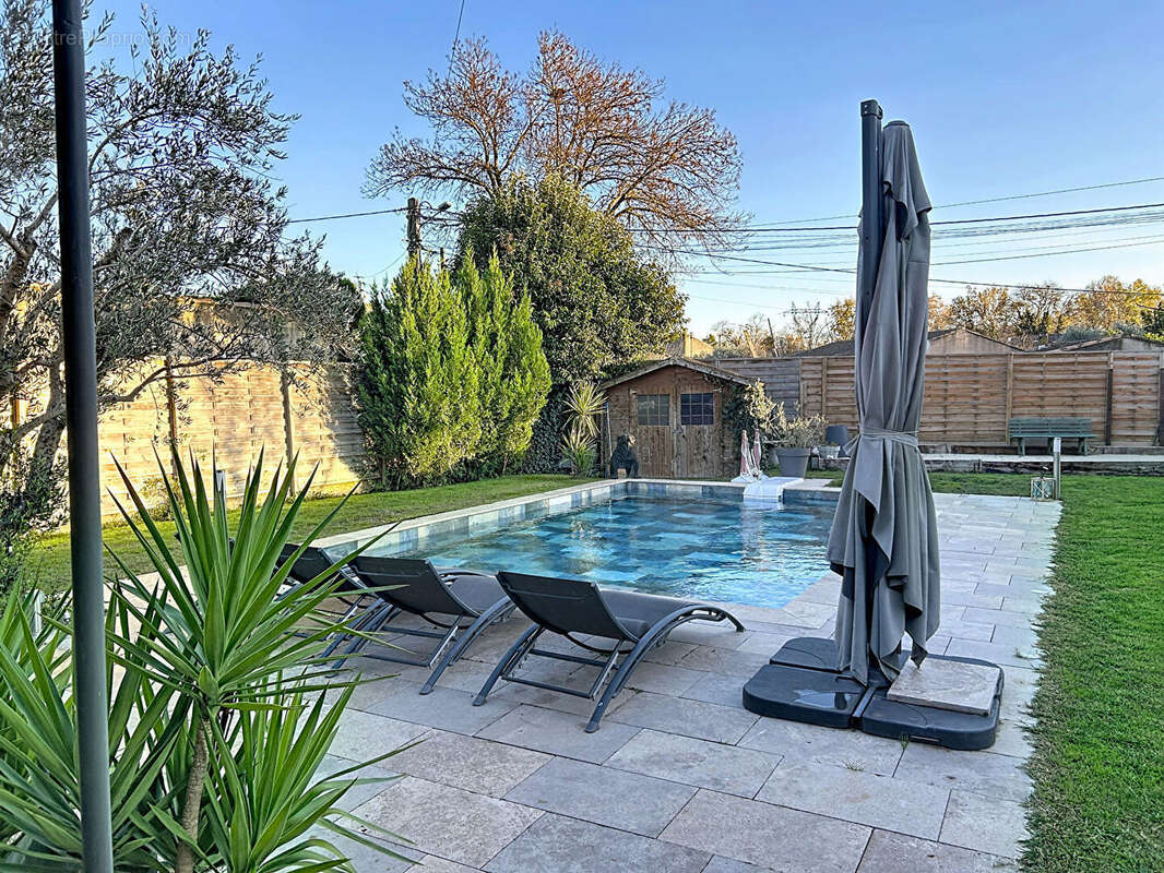 Maison à LES ANGLES