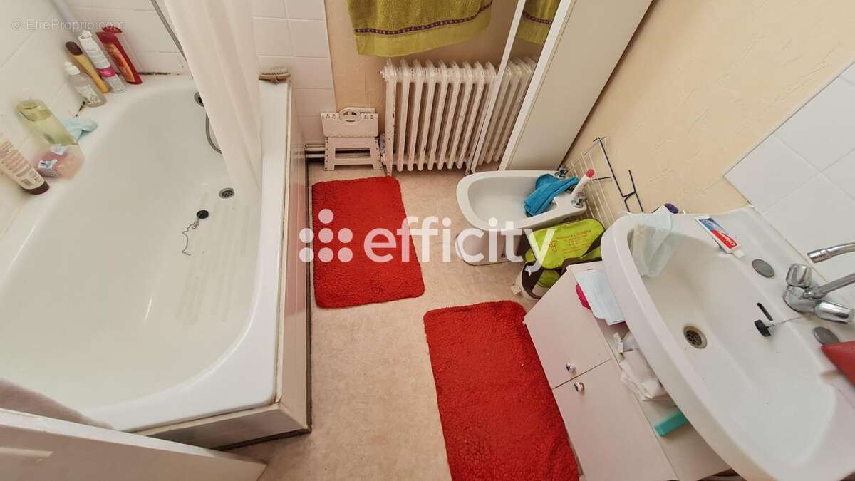 Appartement à SAINTES