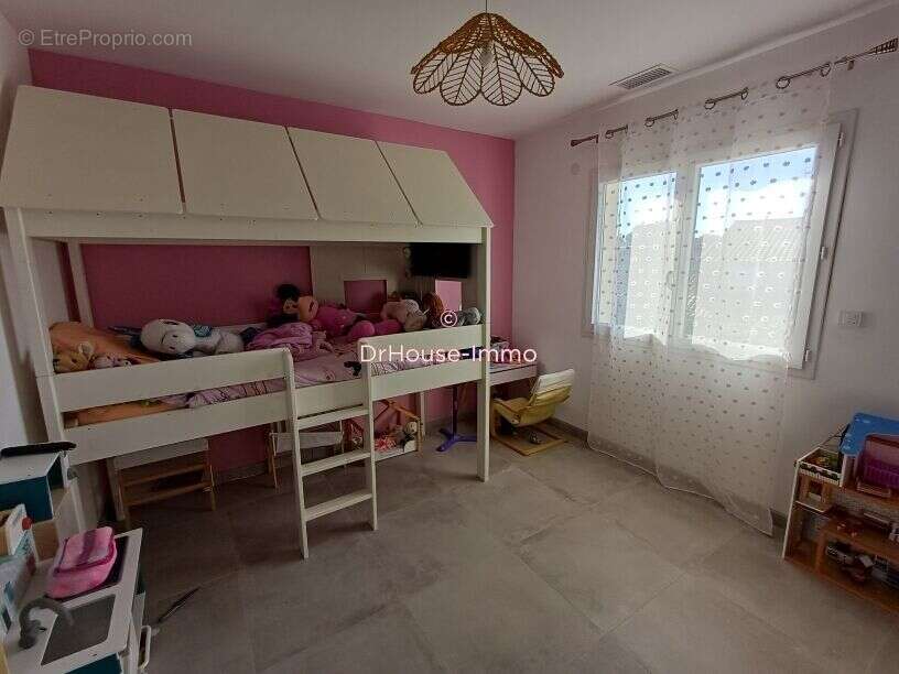 Maison 160 m² à Pinet  - photo 8