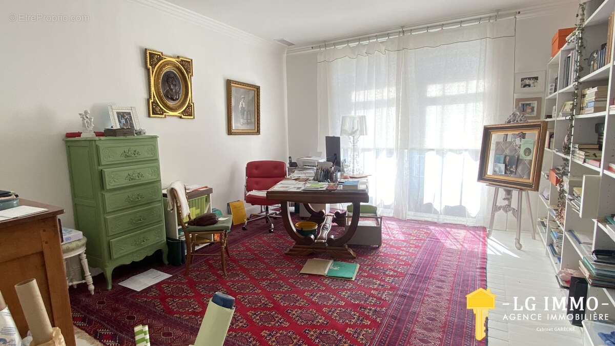 Maison à BRIE-SOUS-MORTAGNE