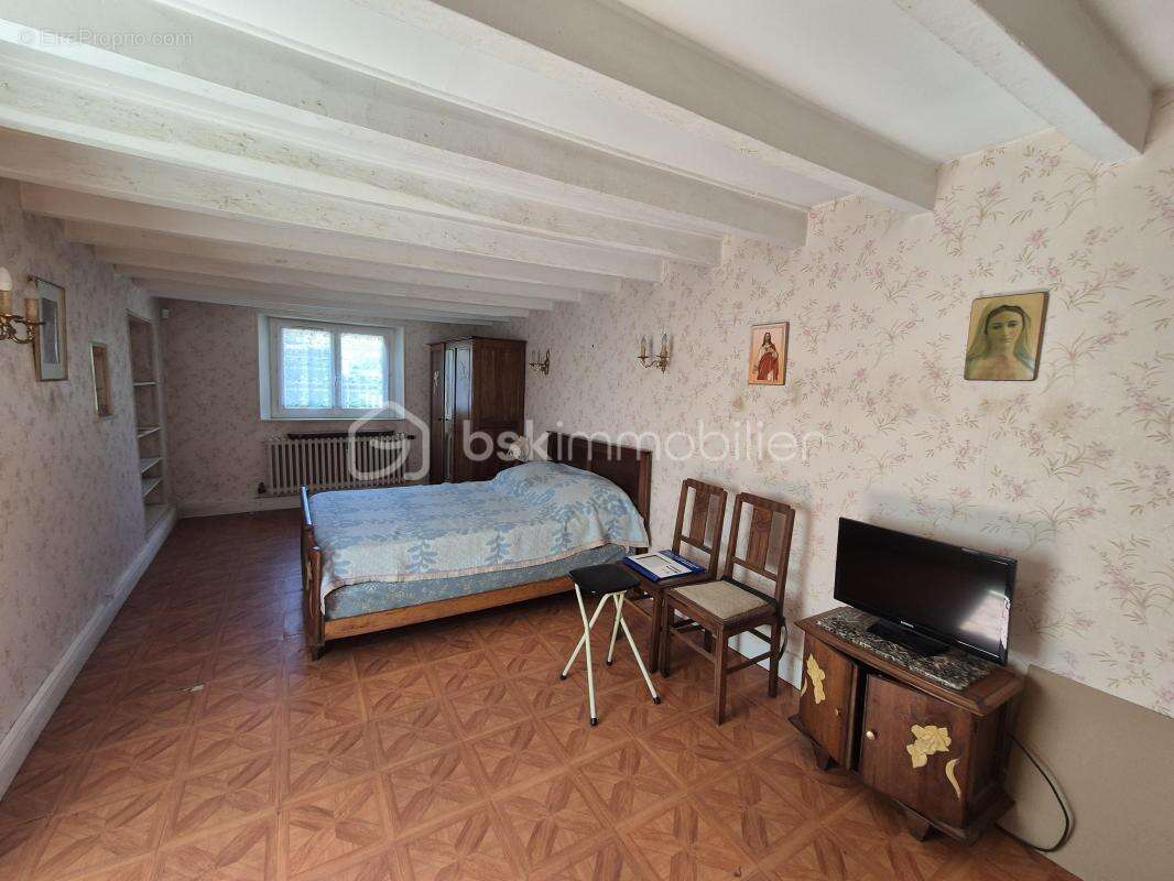 Maison à SAINT-MARTIN-SUR-OCRE