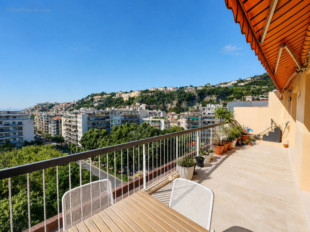 Appartement à NICE