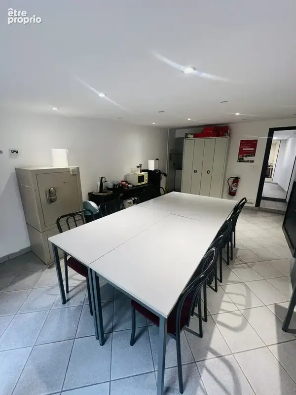 Commerce ou bureaux de 143m2 centre ville avec vitrine - photo 5