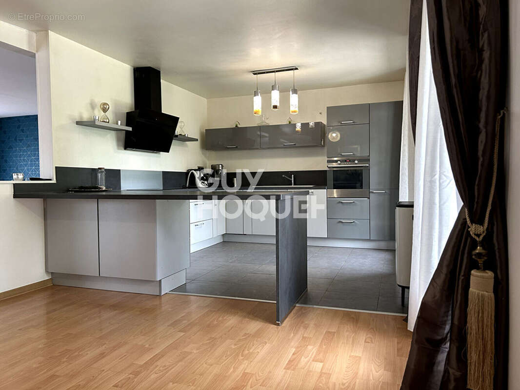 Maison à CHALAUTRE-LA-PETITE