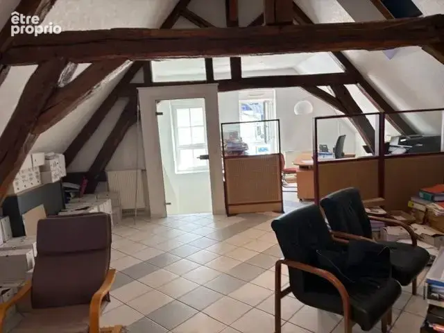 À SAISIR : Immeuble alliant beaux volumes et diverses possibilités d'aménagement ! - photo 6
